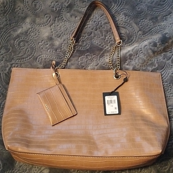 DKNY Clarice tote bag. - Picture 1 of 7